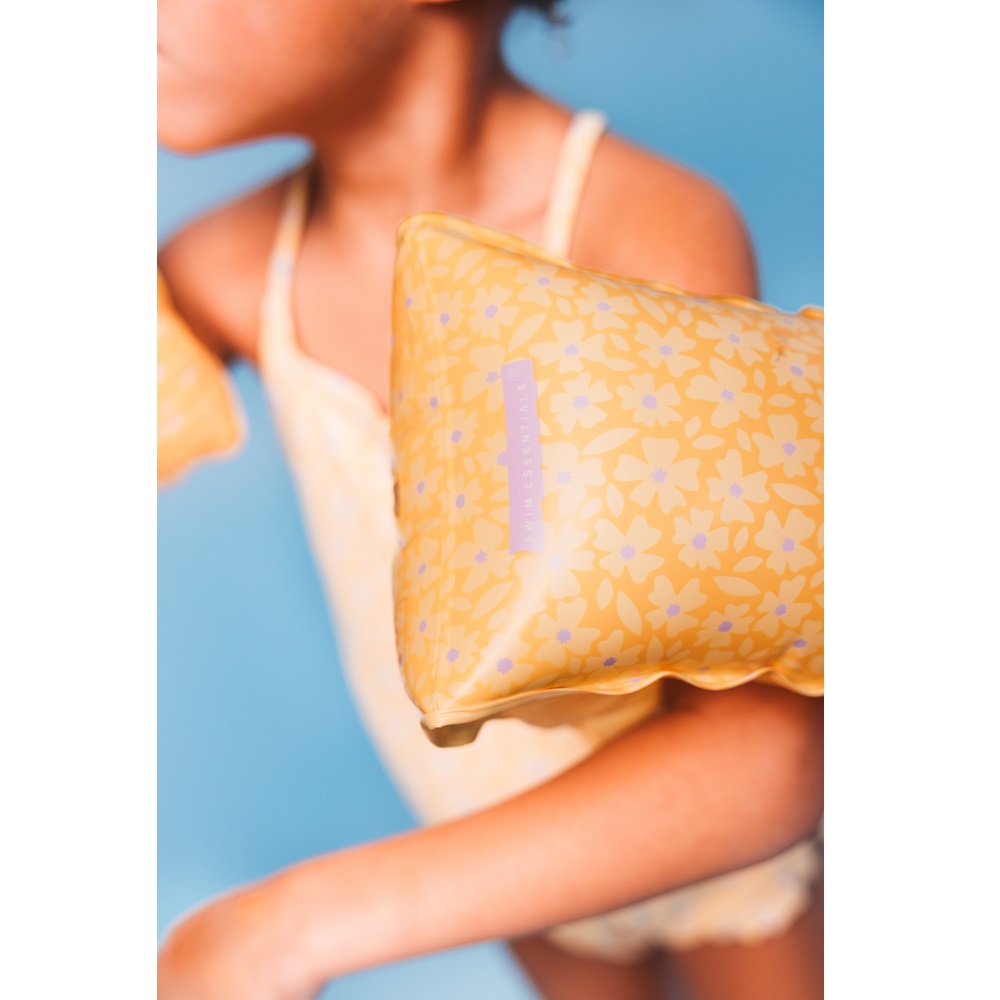 Kellukkeet Swim Essentials Yellow Flowers