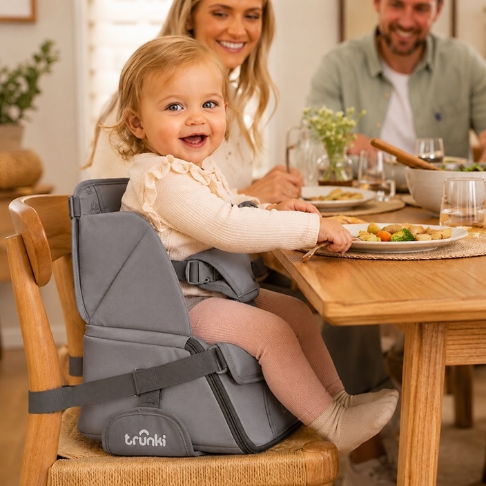 Matkasyöttötuoli Trunki Dining Booster Grey