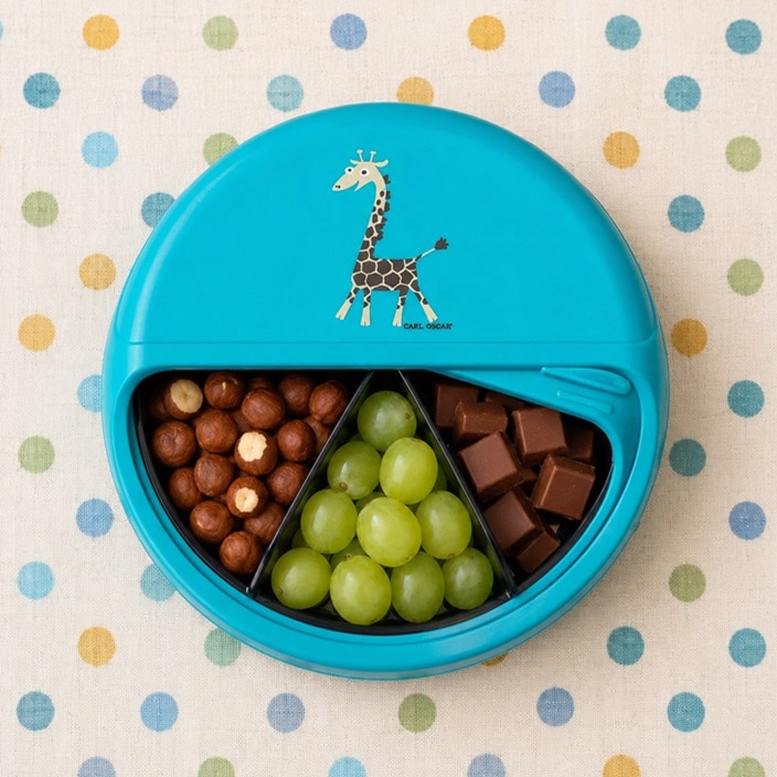 Välipalalaatikko - Carl Oscar SnackDisc Blue Giraffe